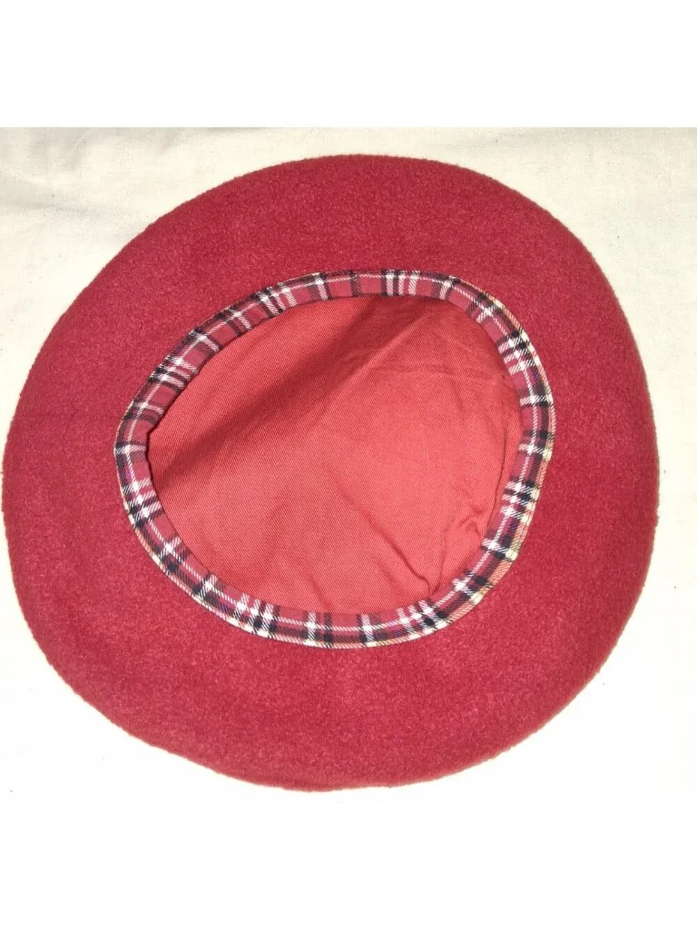 Disney Store Beret Winnie The Pooh Bugle Red Fleece Embroidered Youth Size Small